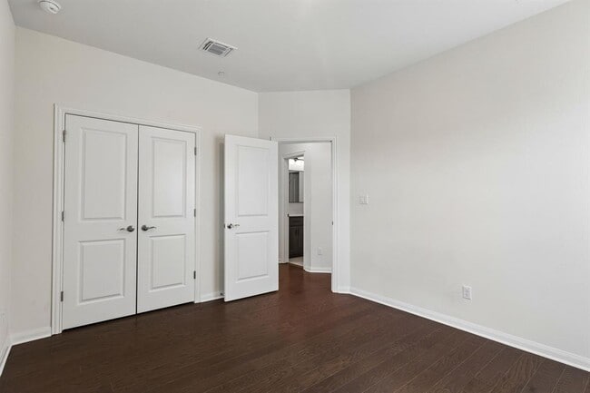 Building Photo - 5208 Watusi Bend