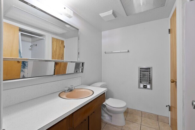 Building Photo - 3 Bed 2 Bath Home in Rexburg