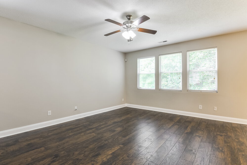 Building Photo - 133 Smart Ct