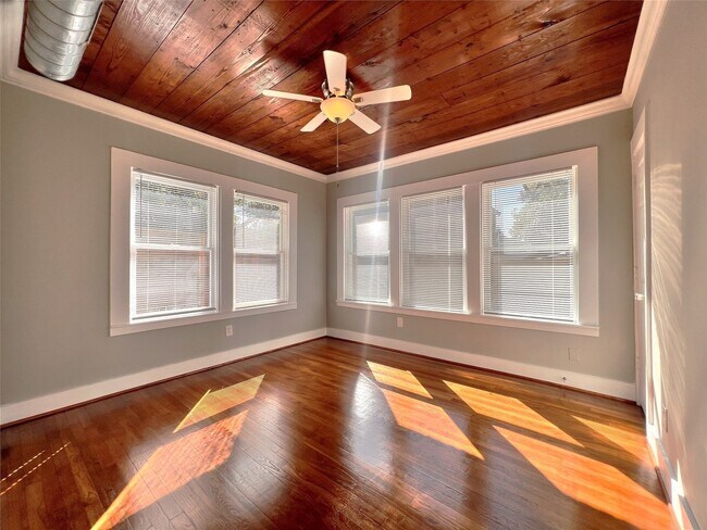 Building Photo - 2021 Kane St