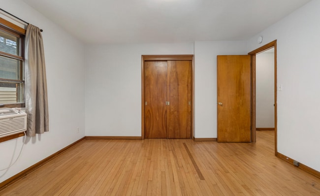 Building Photo - 1320 Alms Dr