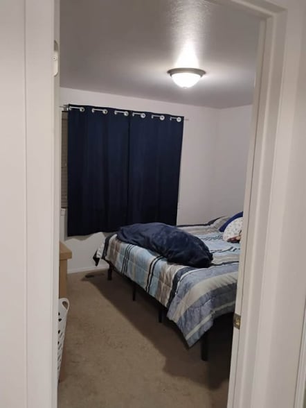 Building Photo - 230 E Center St