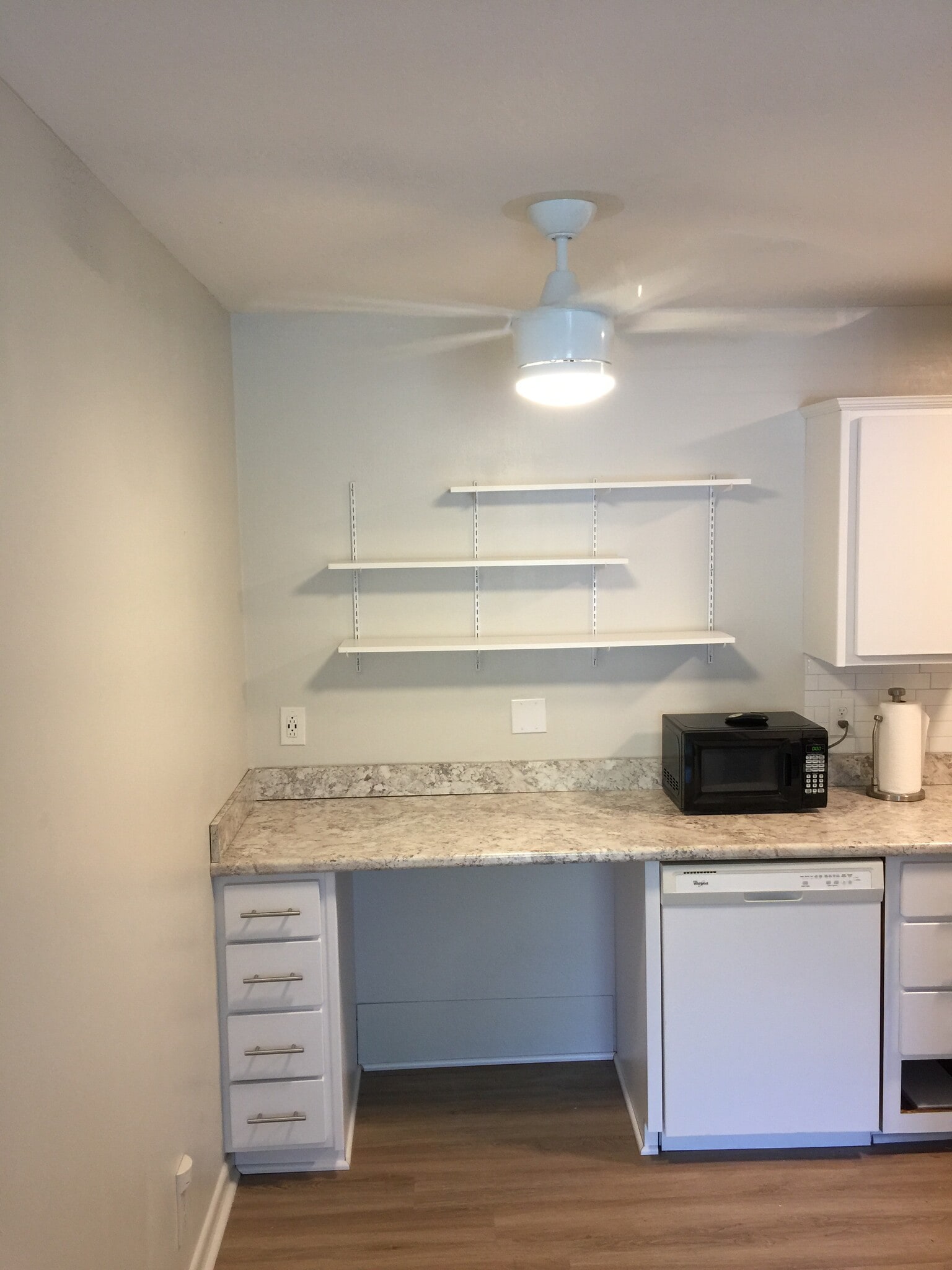 Building Photo - 2601 Hillsboro Pike