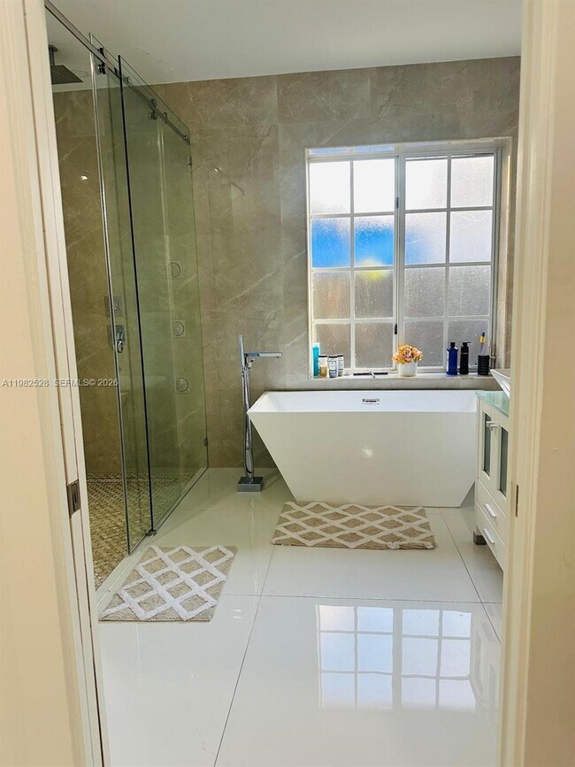 Building Photo - 3482 SW 152nd Pl