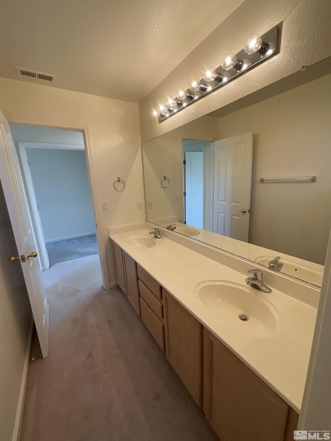 Building Photo - 5707 Rainier Peak Dr