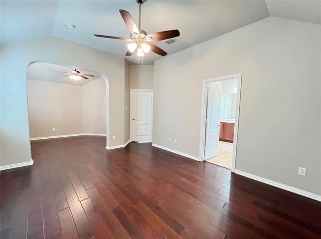 Building Photo - 505 Maverick Dr