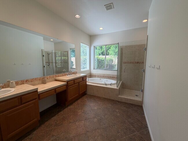 Building Photo - 52345 Shining Star Ln