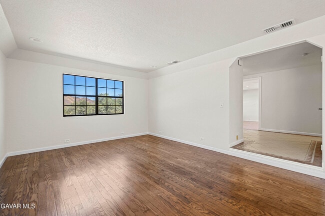 Building Photo - 13620 Pales Rd