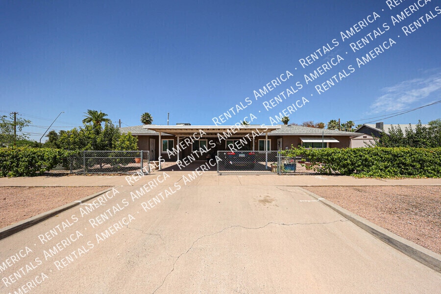 Building Photo - 160 S Hibbert-1