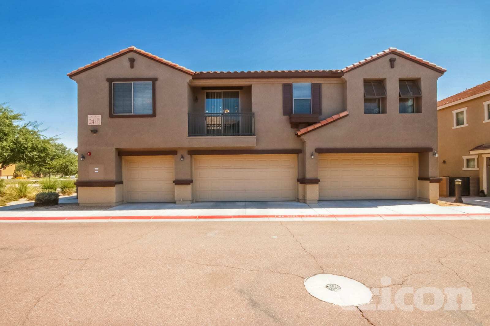 Building Photo - 1250 S Rialto