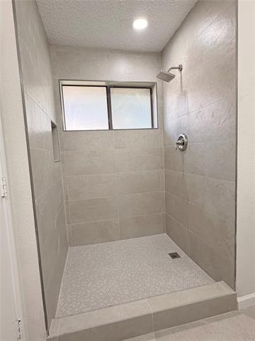 Building Photo - 813 Arbor Downs Dr