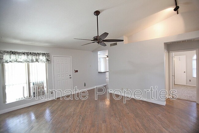 Building Photo - 8140 N 107th Ave