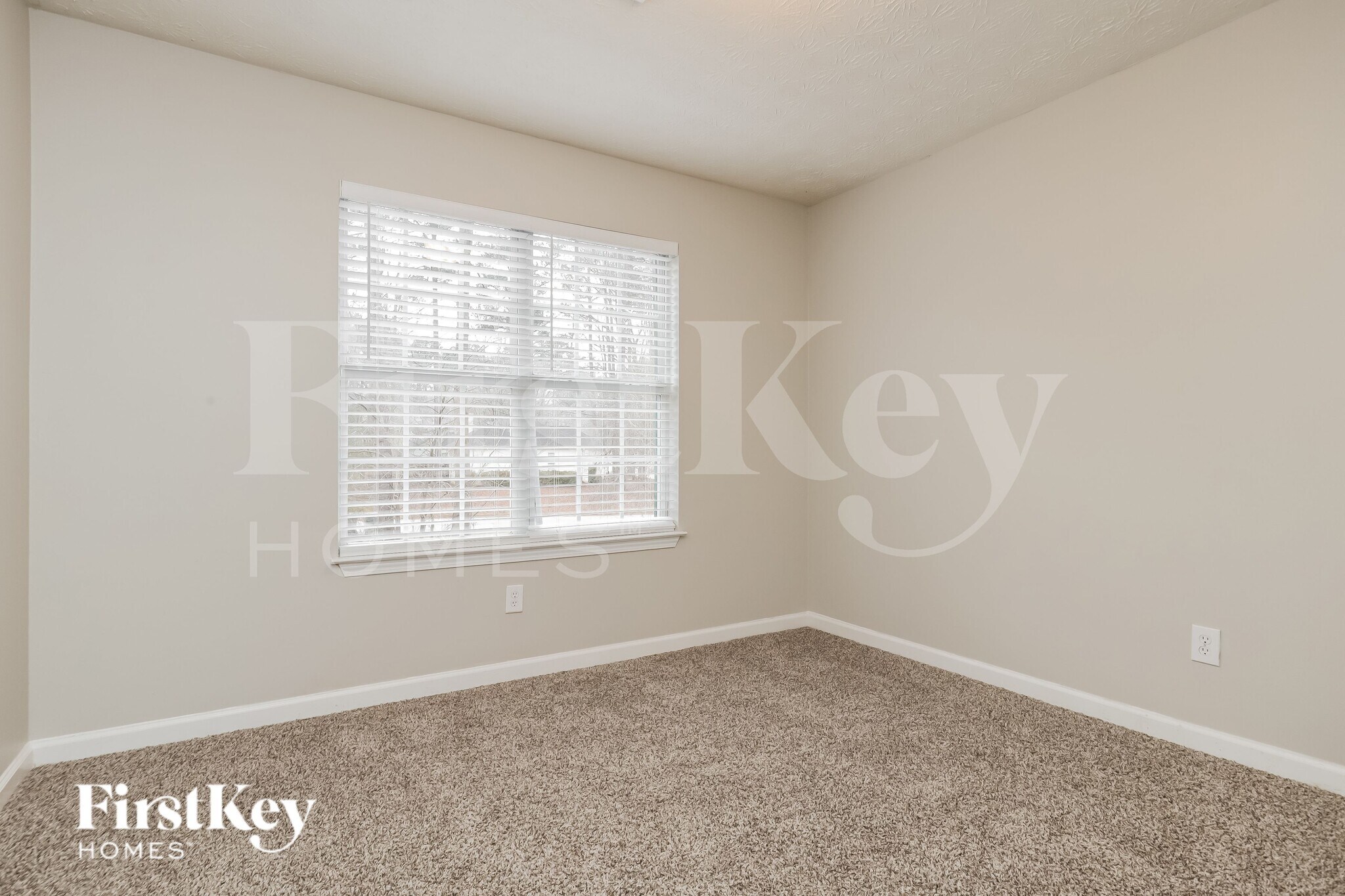 Building Photo - 200 Fairview Chase Rd