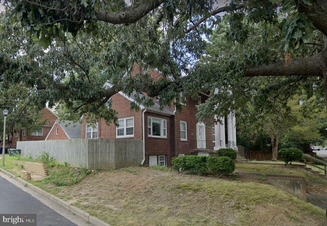 Building Photo - 1208 S Cleveland St