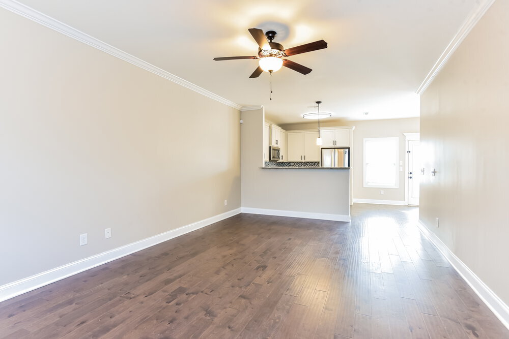 Building Photo - 575 Hollandale Rd