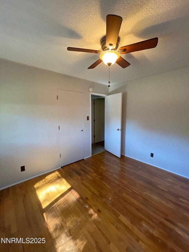 Building Photo - 4600 Azalea Dr