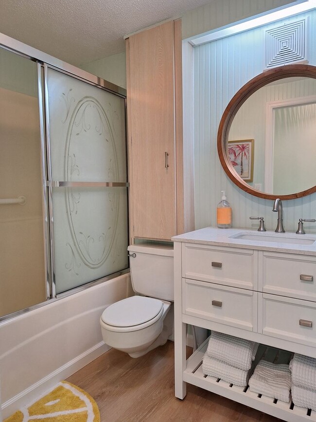 Building Photo - NEW SMYRNA BEACH MONTHLY WINTER RENTAL - P...