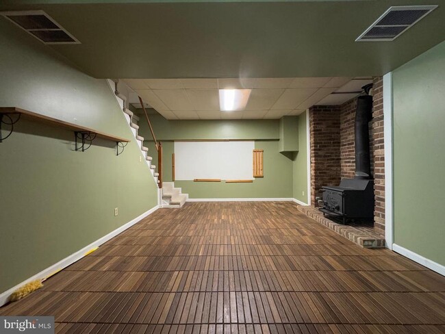 Building Photo - 29080 Autumnwood Dr