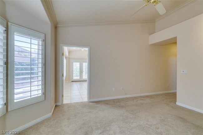 Building Photo - 10041 Woodhouse Dr