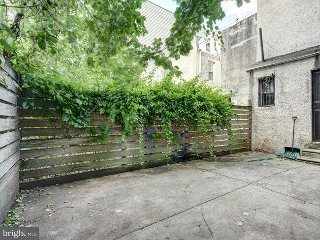 Building Photo - 2166 N 7th St
