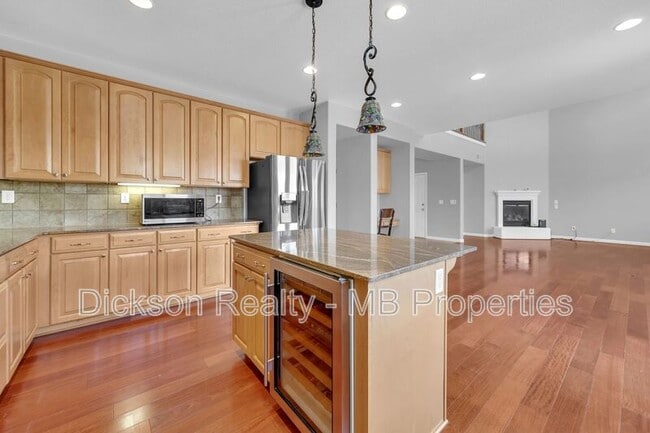 Building Photo - 2125 Peaceful Valley Dr