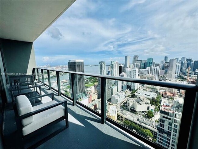 Building Photo - 159 NE 6th St