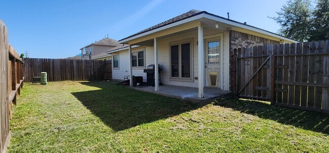 Building Photo - 11742 Fortune Park Dr