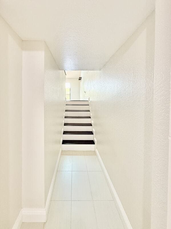 Building Photo - 6388 93rd Ter