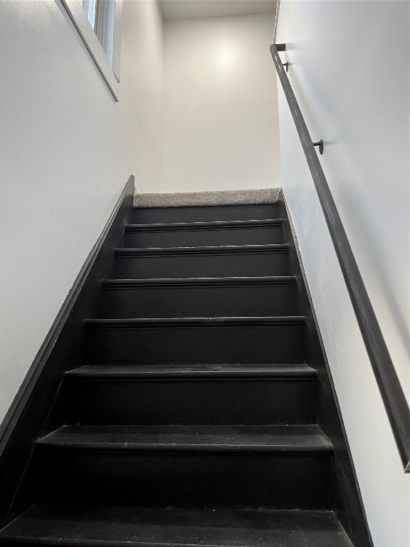 Building Photo - 254 E 30th St