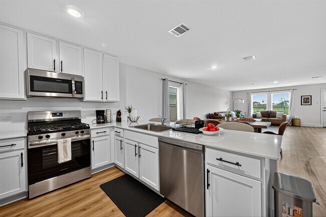 Building Photo - 27615 Seascape Vlg Dr