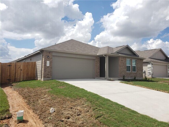 Building Photo - 109 Red Buckeye St
