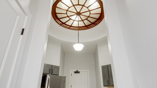 Building Photo - 341 Water St