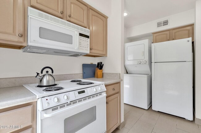 Building Photo - 5217 N 24th St