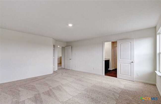 Building Photo - 4184 Duck Crk