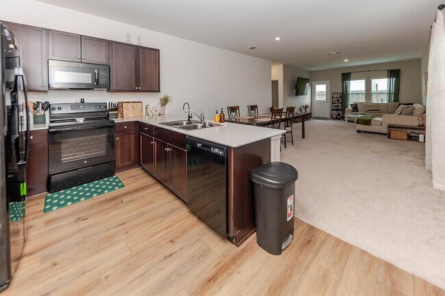 Building Photo - 1135 Catfish Ln