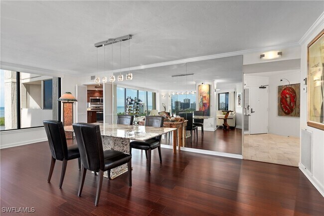 Building Photo - 5555 Heron Point Dr