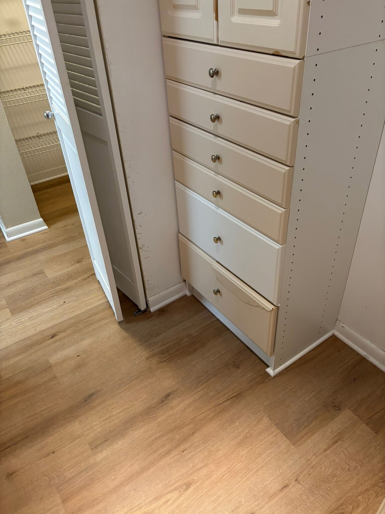 Master closet - 3546 Richwood Link