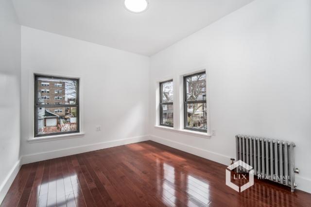 Building Photo - 4 bedroom in BROOKLYN NY 11218