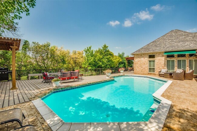 Building Photo - 5812 Richwater Dr