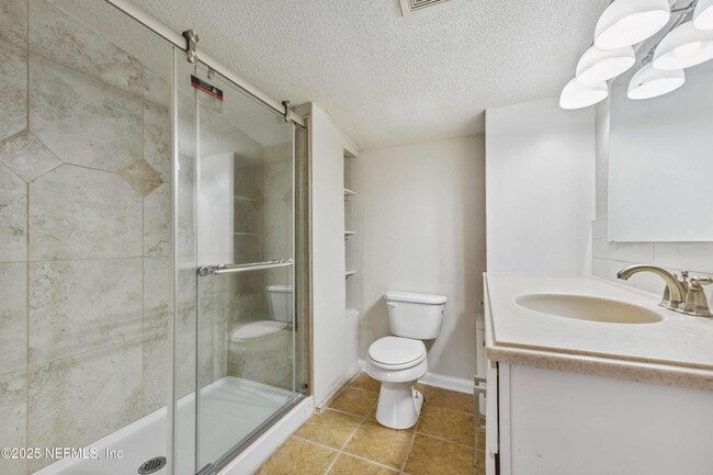 Building Photo - 4848 Plymouth St