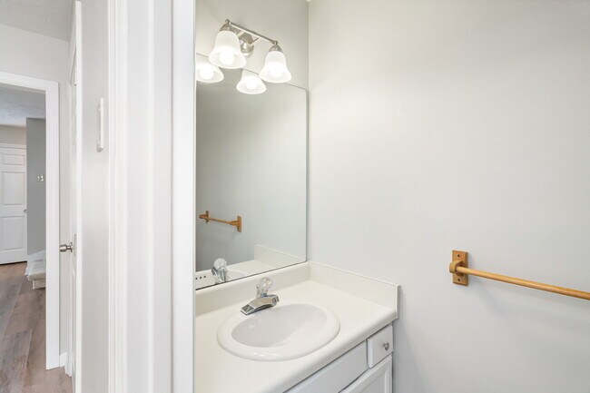 Building Photo - 4051 Heather Ct NW