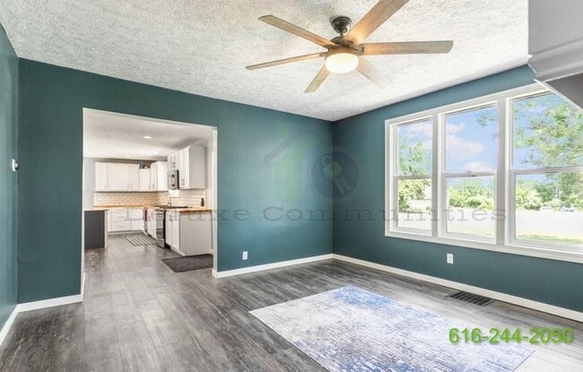 Building Photo - Zeeland Gem! Gorgeous 2 Bed/2 Bath Single-...