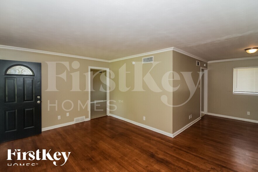 Building Photo - 5405 Lyford Ave