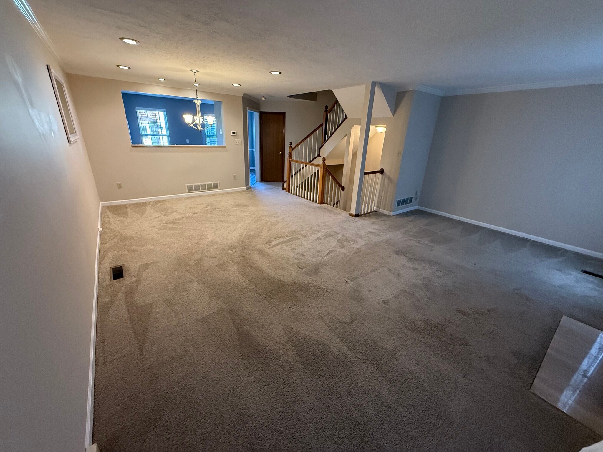 Living Room/Dining Room - 104 Hillvue Dr