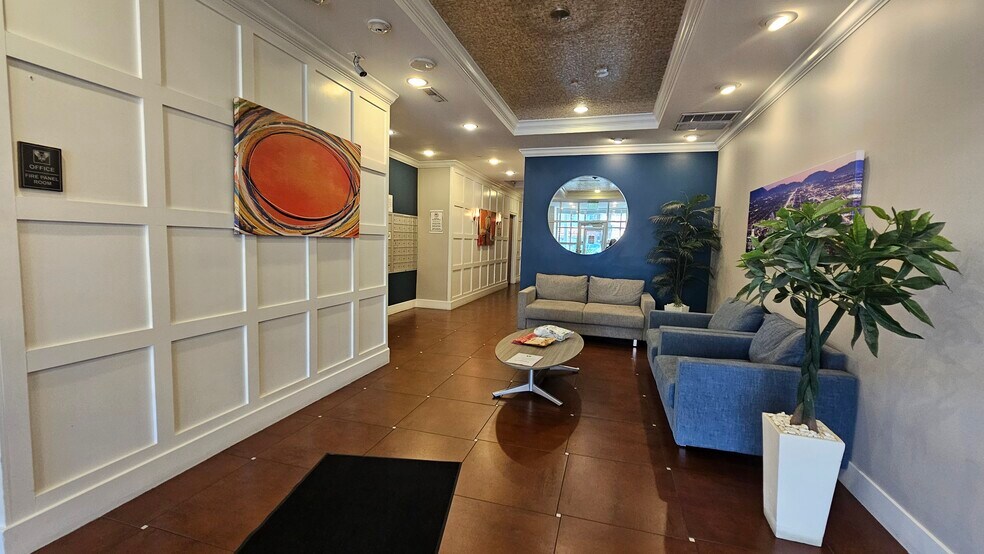 Building Photo - 230 E 300 S