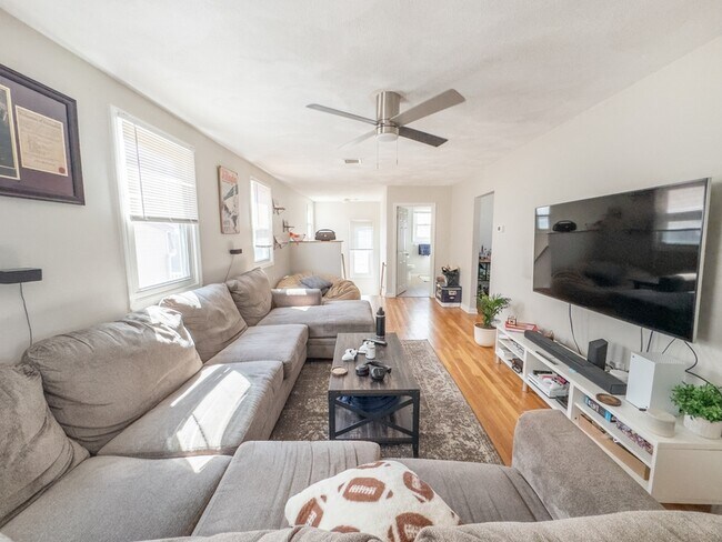 Building Photo - 28 Fisk Ave