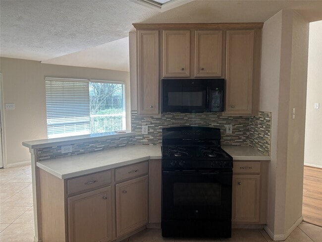 Building Photo - 3526 Glenhill Dr