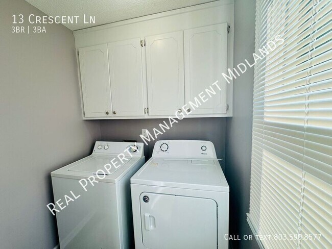 Building Photo - 13 Crescent Ln