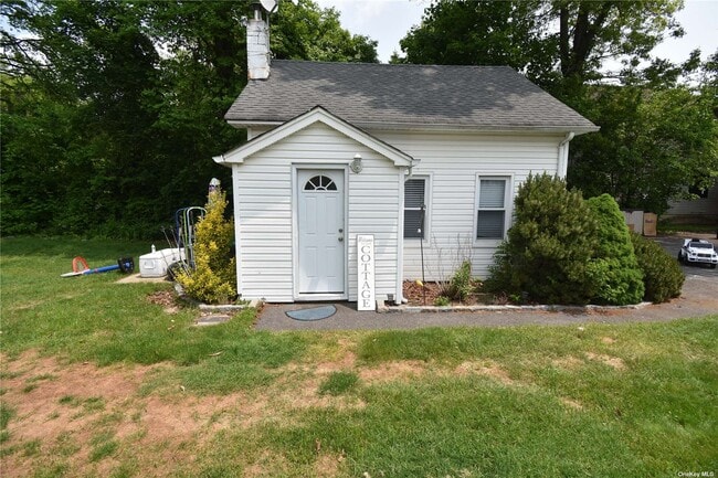 Primary Photo - 248 Oak St