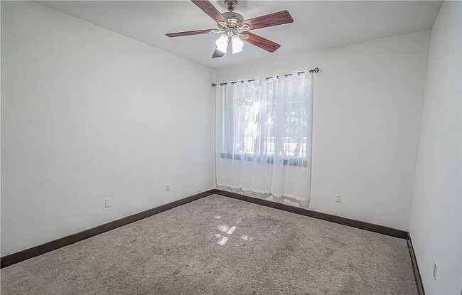 Building Photo - 24505 Town Center Dr